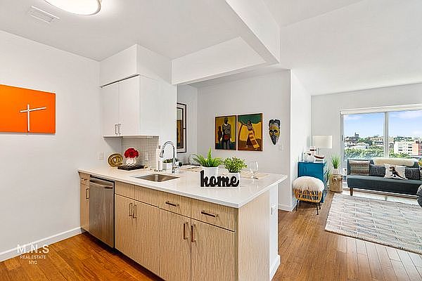 1st image of 1328 Fulton St APT 807