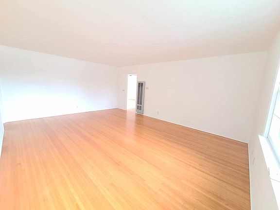 3rd image of 2165 Golden Ave #2167