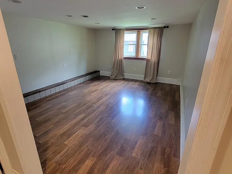 32 E Main St #A — Photo 7