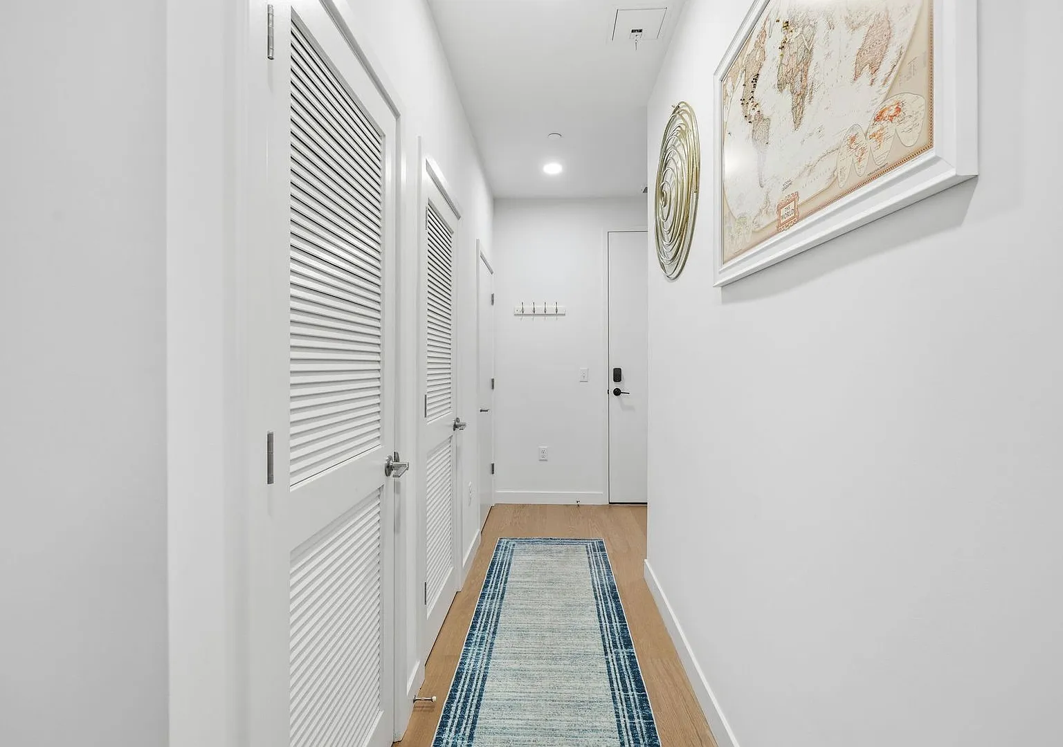 Lovely Condo at Parks at Walter Reed, Beautiful Building, Whole Foods, Gym, More! — Photo 3