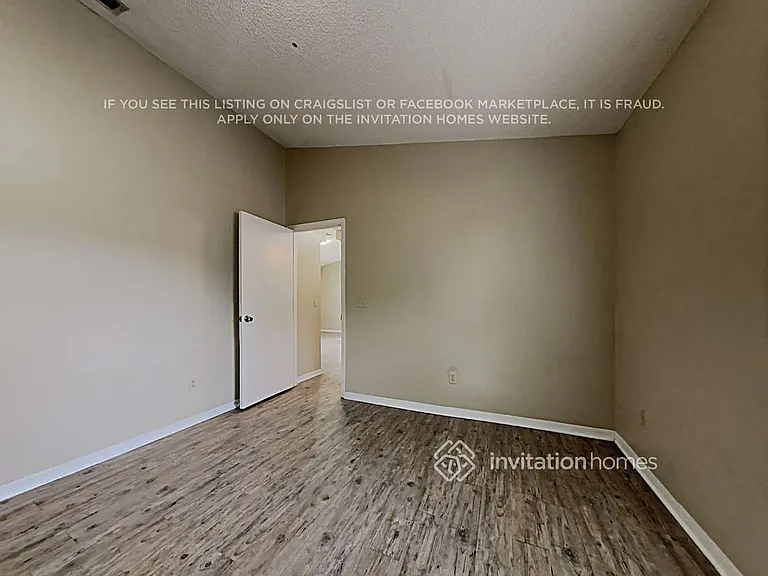 2624 Lake Jackson Cir — Photo 13