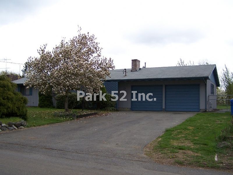 1st image of 13415 103rd Ave E