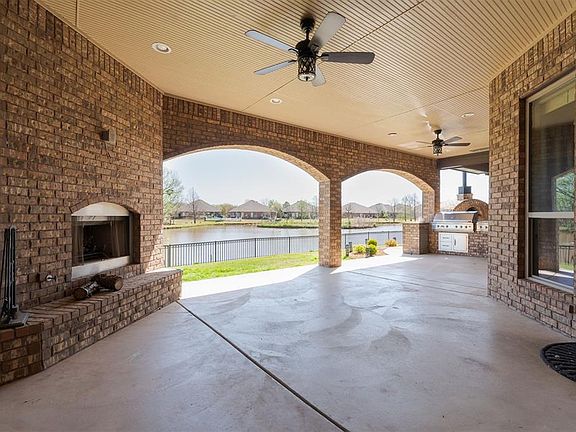 2nd image of 15408 Kestral Lake Dr