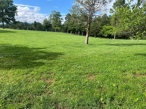 2nd image of 3837 Pritchett Ln