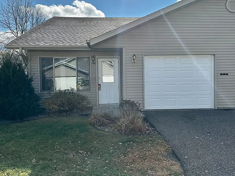 2818 Prestige Ct — Photo 1
