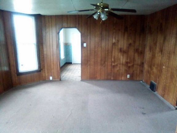 5th image of 1640 Gaty Ave