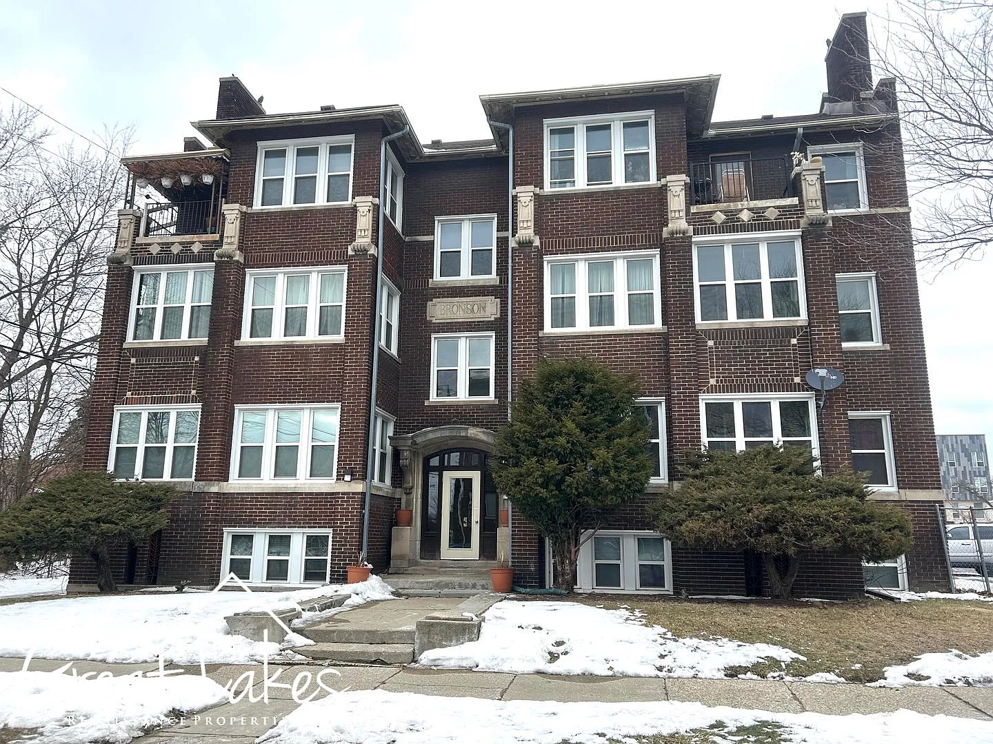 34 Hazelwood St #7 photo 1