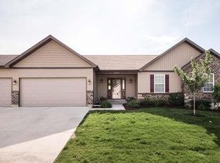 4226 Broken Rock Dr, Wentzville, MO 63385