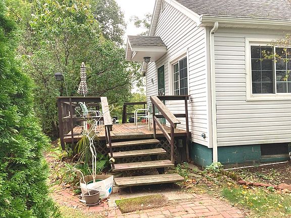 4th image of 1803 Westwood Dr