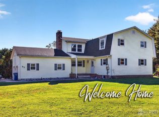 53 Hoffman Rd, Monroe Township, NJ 08831