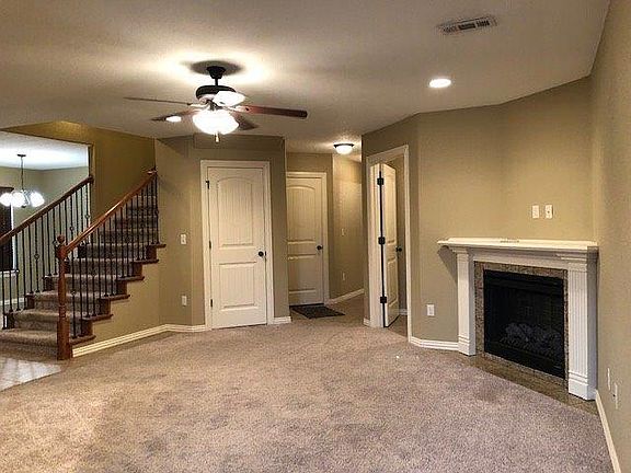 2nd image of 3203 SW Warberry Ave