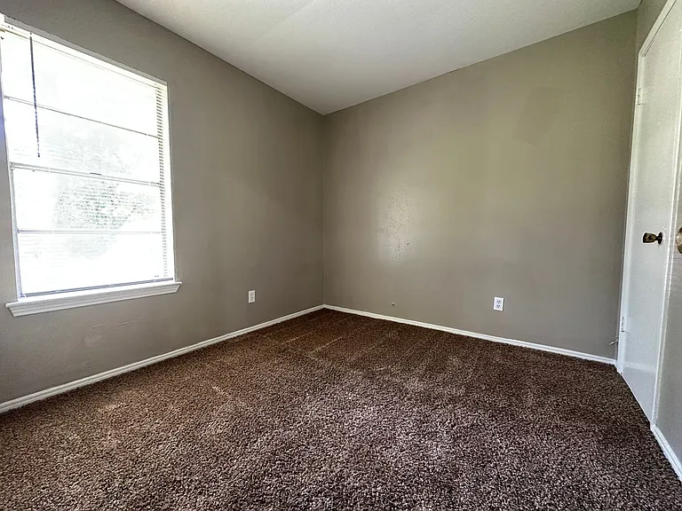 7445 Hillstar Cir — Photo 11