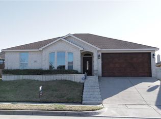 9977 Peregrine Trl, Fort Worth, TX 76108