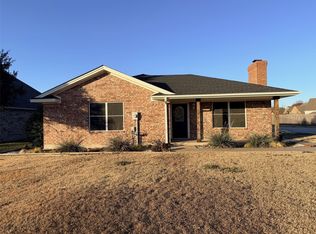 401 2nd St, Lindsay, TX 76250