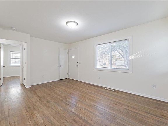 5th image of 3545 9th Ave