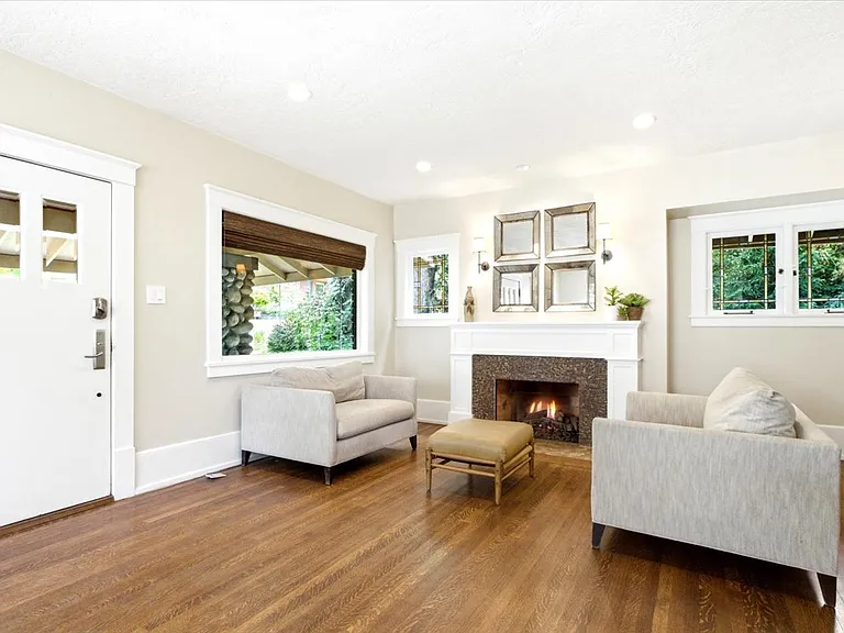1418 E Federal Way — Photo 4