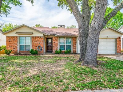 5653 Whitley Rd, Haltom City, TX, 76148