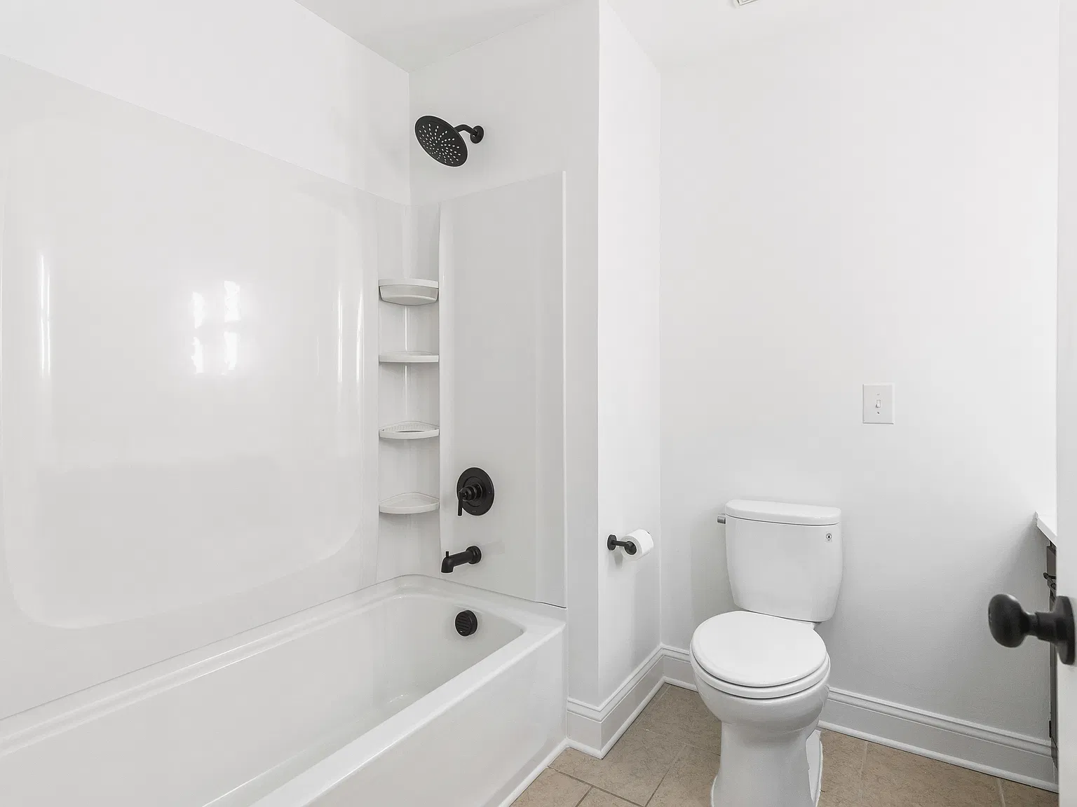 804 Ember Lake Dr — Photo 1