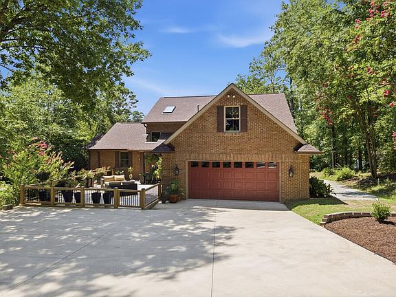 2nd image of 127 Watersedge Rd