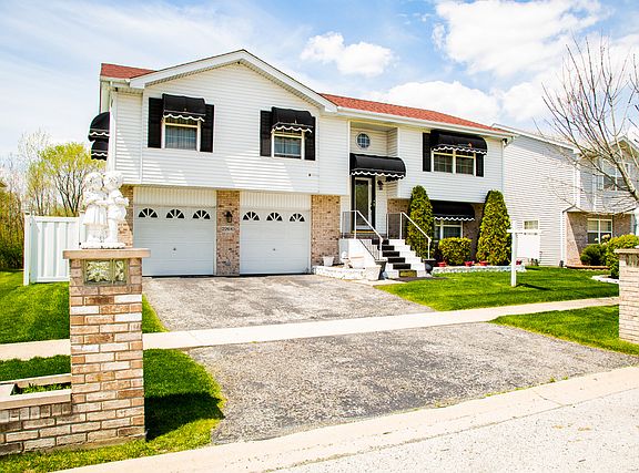 2nd image of 22610 Plum Creek Dr