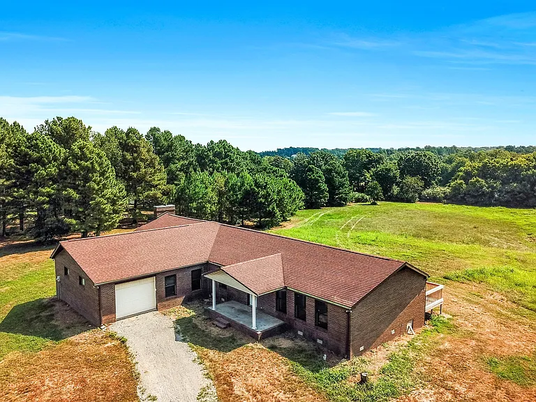 239 Wayne Threatt Rd — Photo 5