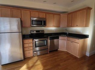 157 M St #SEC2F, Boston, MA 02127