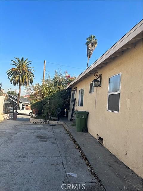 1st image of 827 S Record Ave