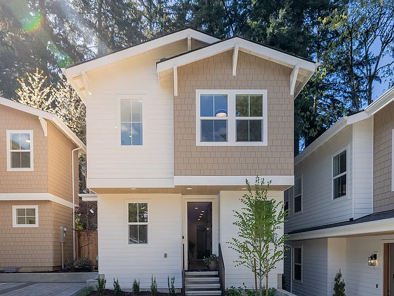 11812 NE 103rd Pl — Photo 1