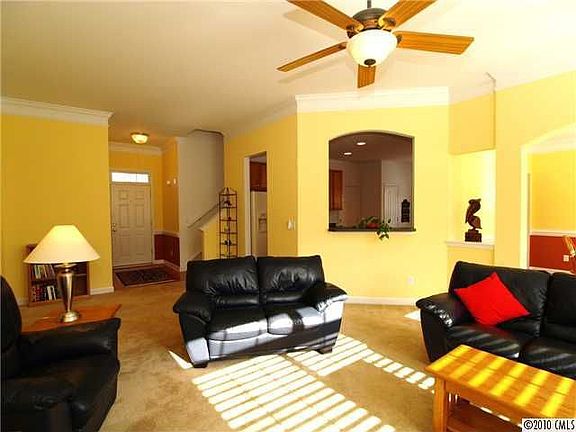 5th image of 10291 Tintinhull Dr