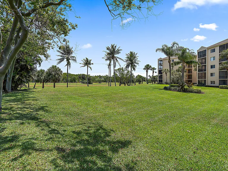 275 Palm Ave #C203 — Photo 20