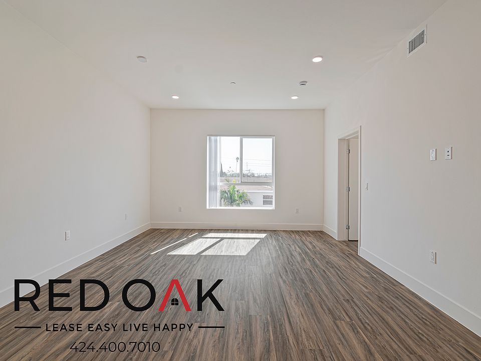 1st image of 4000 W Mont Clair St #303