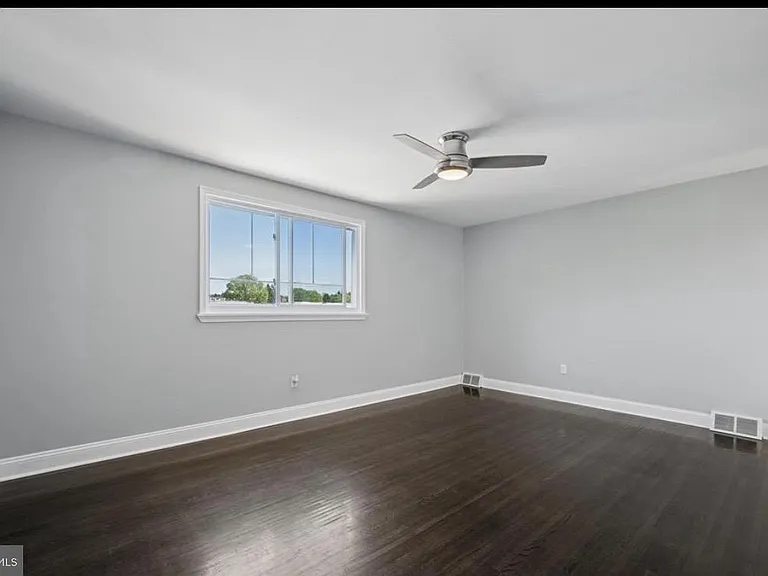 7256 Shalkop St — Photo 13