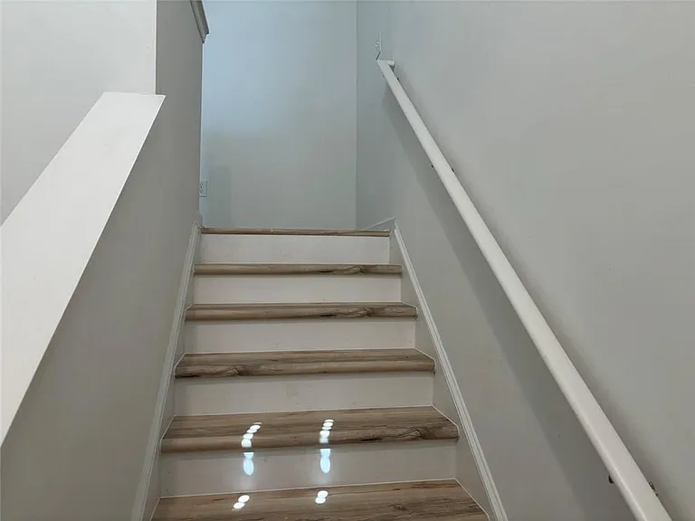 199 Peregrine Point — Photo 9