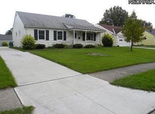 4275 W 202nd St, Fairview Park, OH