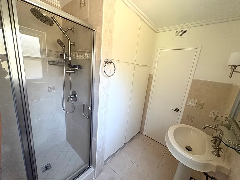 26335 Eshelman Ave — Photo 15