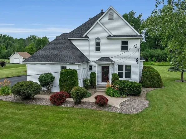 3349 Andrews Rd, Ransomville, NY 14131