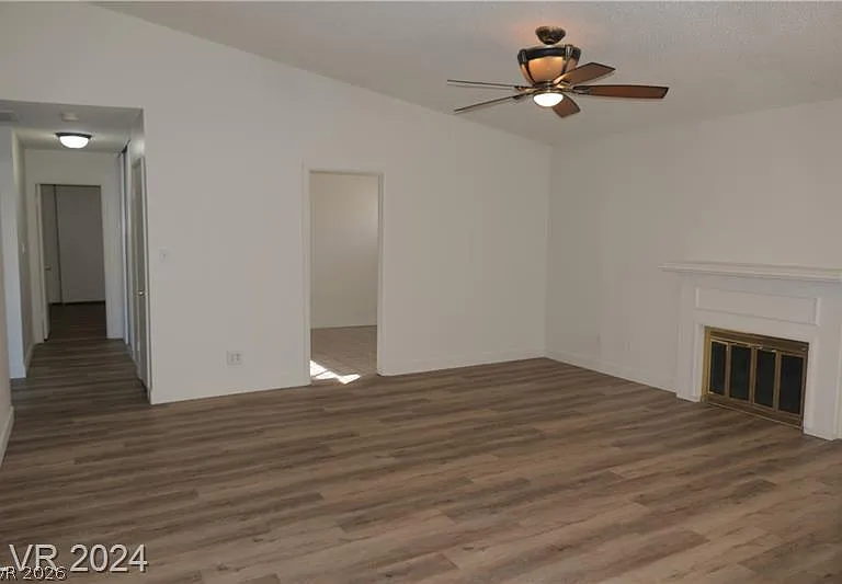 3335 Racquet St — Photo 2