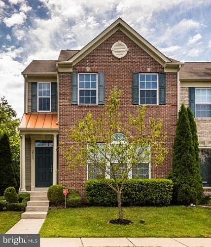 2933 Indiansummer Ct photo 1