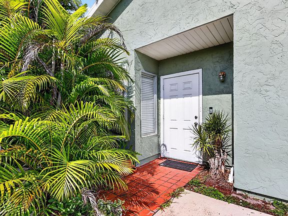 5th image of 1713 SE Ryecroft Court