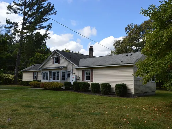 12 Mark Ln, Succasunna, NJ 07876