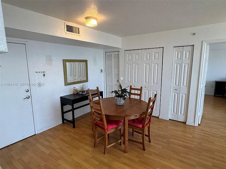 816 NW 11th St #1108 — Photo 6