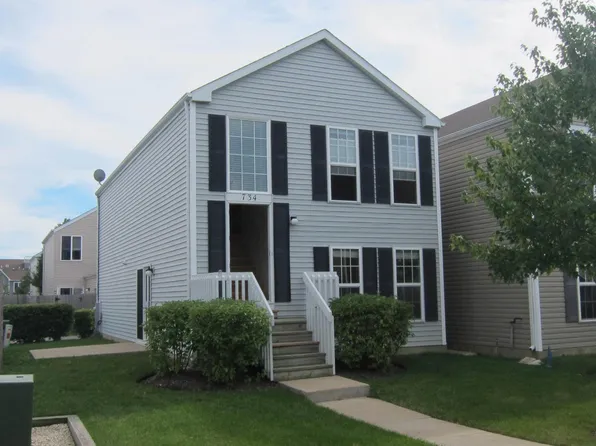 734 Four Seasons Blvd, Aurora, IL 60504