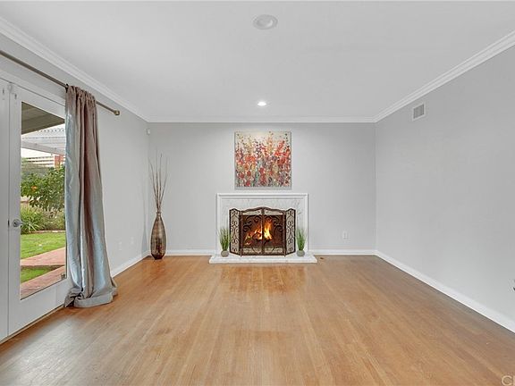 5th image of 2409 Charnwood Ave
