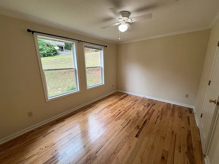 101 Imperial Dr — Photo 11