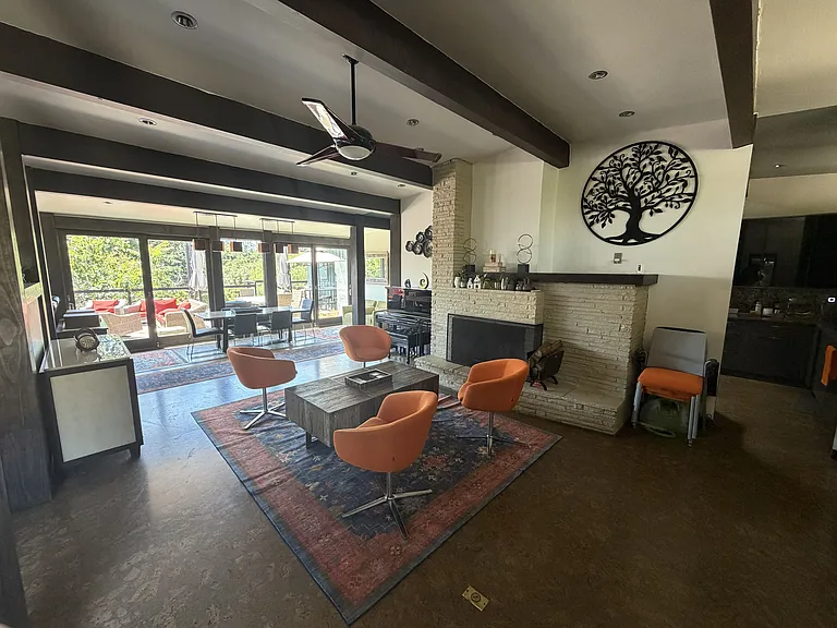 160 Bonita Cir — Photo 4