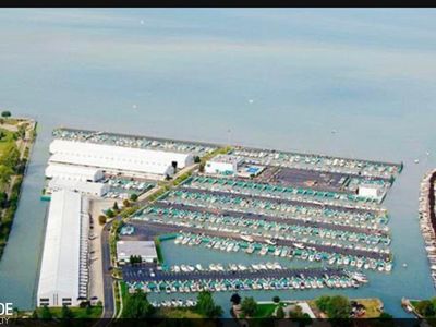 75 Sea Ray Blvd, Harrison Township, MI, 48045