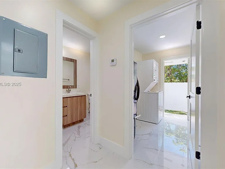 3801 SW 132nd Ave — Photo 33