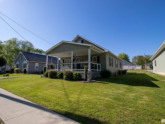 2nd image of 1503 E Elm St