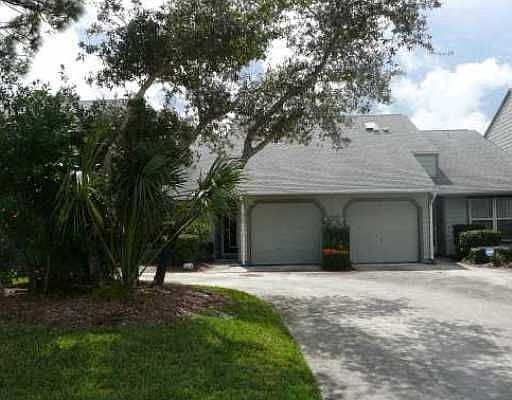 1st image of 914 NE Sandalwood Pl