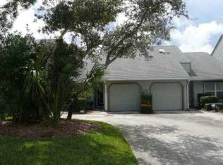 914 NE Sandalwood Pl, Jensen Beach, FL 34957